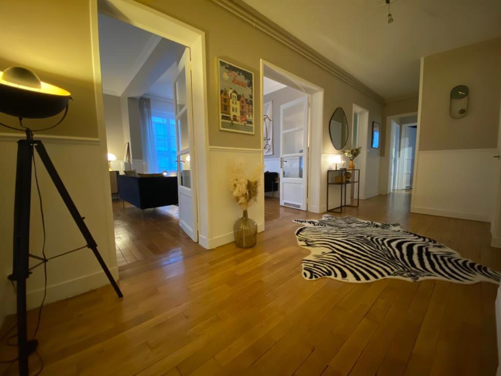 Appartement De Standing Hyper Centre Tours Exteriör bild